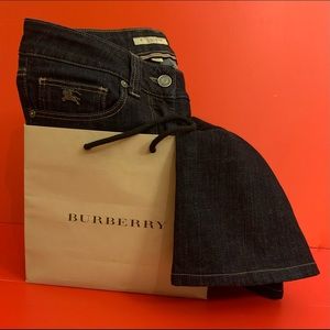 GREAT BURBERRY BRIT , Slim Fit / Low Cuts JEANS In woman’s Sz: W28 / L:32
